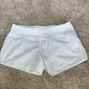 Lululemon shorts size 6